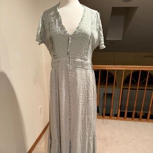 Lulus Completely in Love maxi